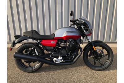MOTO GUZZI V7