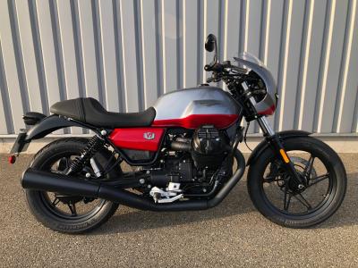 MOTO GUZZI V7